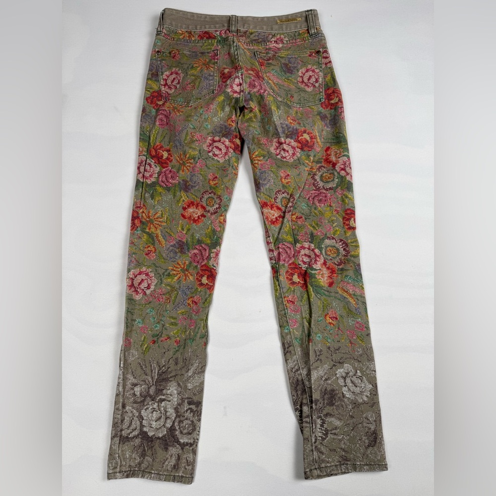 Pilcro Stet Floral Jeans Women’s 27 Green Needlepoint Stitch Art To Wear - Picture 2 of 7